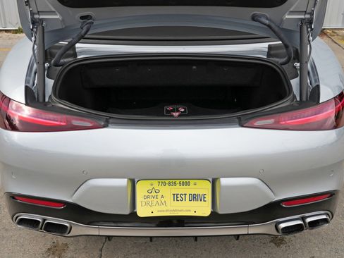 Used 2022 Mercedes-Benz SL 55 AMG 4MATIC w/ Driver Assistance Package image 10