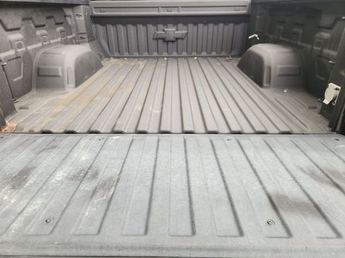 Used 2022 Chevrolet Silverado 1500 LTZ image 30