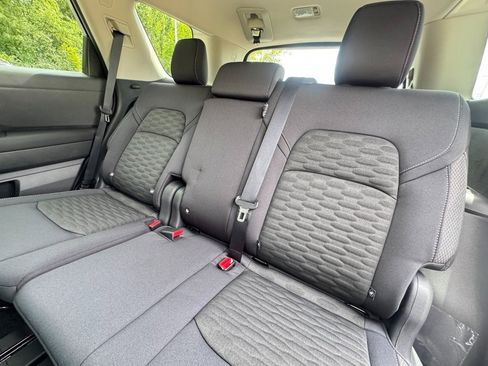 Certified 2025 Nissan Pathfinder S image 20