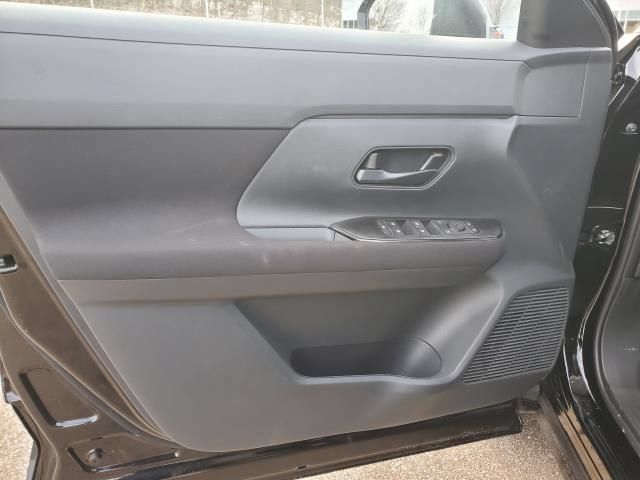 Used 2026 Nissan Kicks S FWD image 17