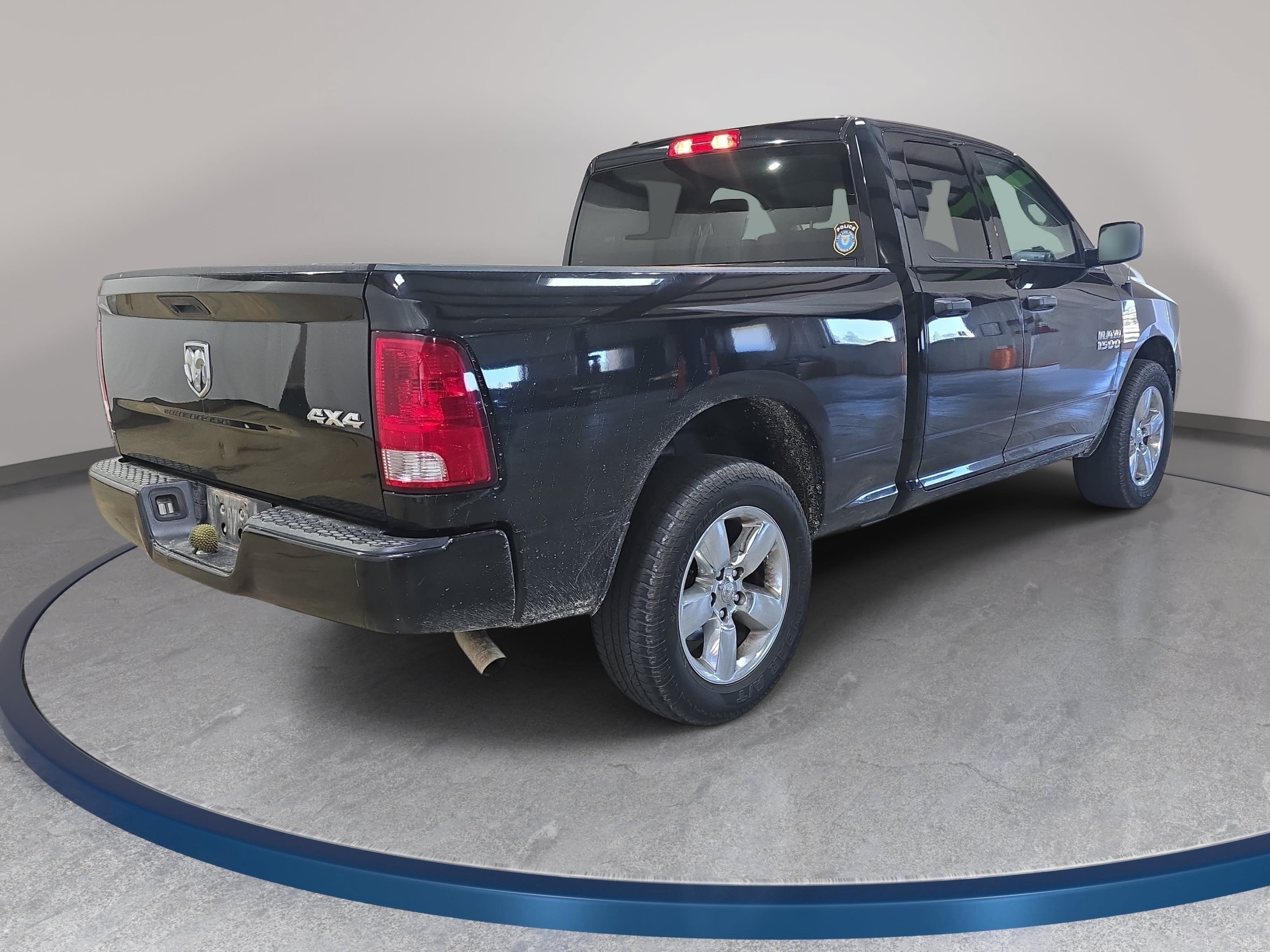 Used 2018 RAM 1500 Express w/ Express Value Package AWD/4WD image 6
