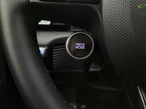 Used 2025 Hyundai Ioniq 5 SE RWD image 41