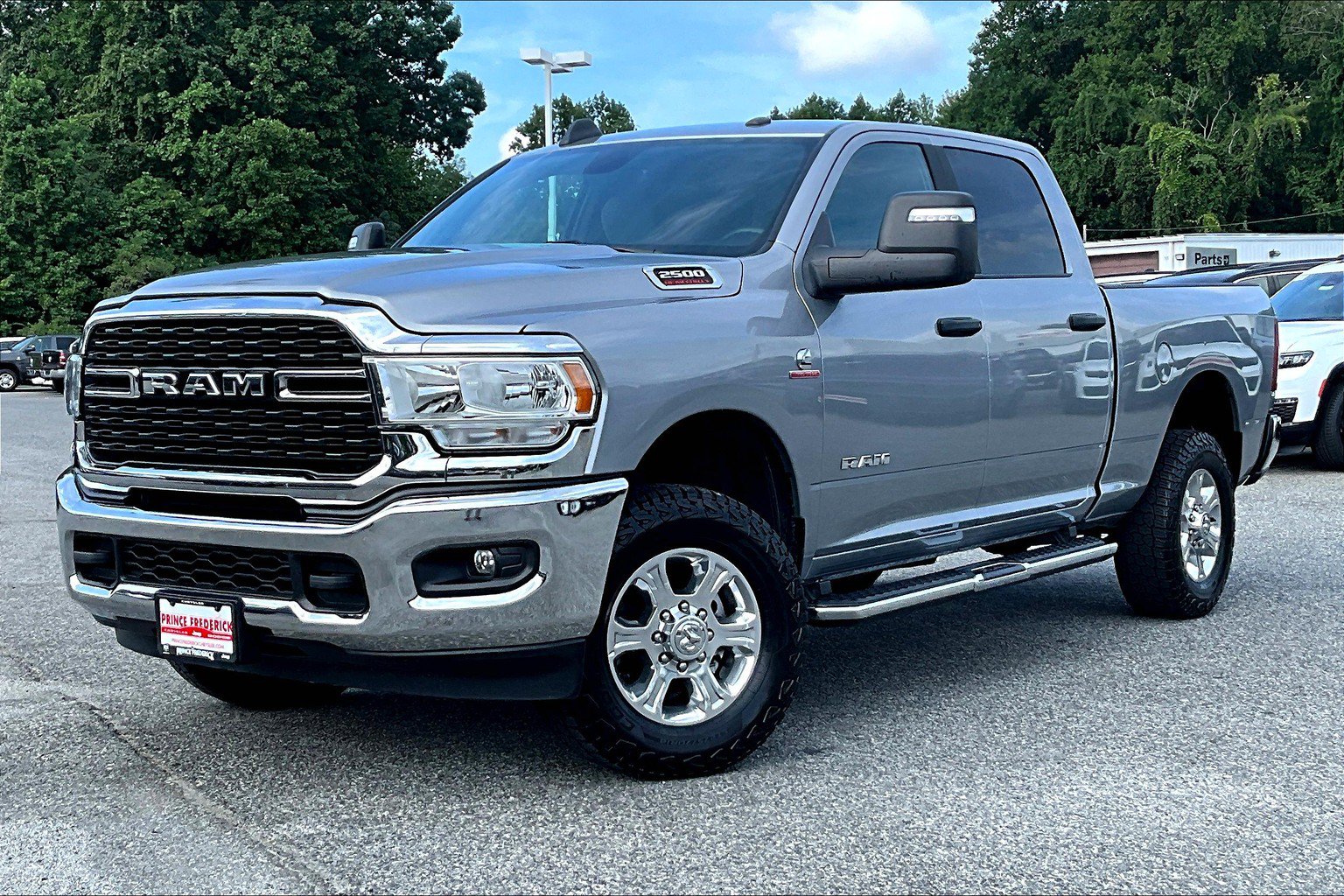 Used 2024 RAM 2500 Big Horn AWD/4WD image 3