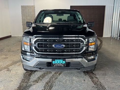 Used 2023 Ford F150 XLT w/ Trailer Tow Package image 3