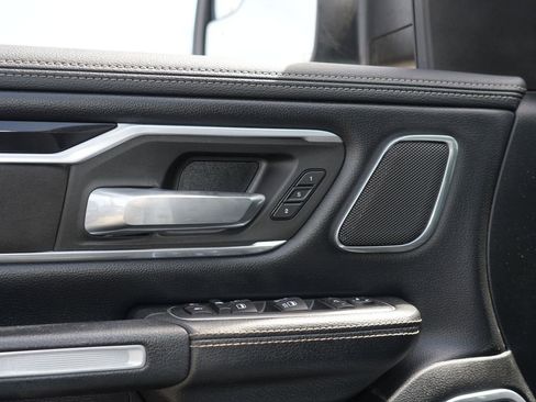 Used 2020 RAM 1500 Laramie AWD/4WD image 16