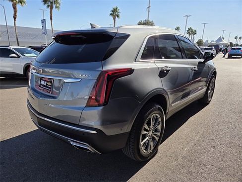 Certified 2021 Cadillac XT5 Premium Luxury image 6