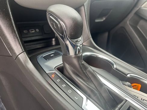 Used 2023 Chevrolet Equinox LS AWD/4WD image 33