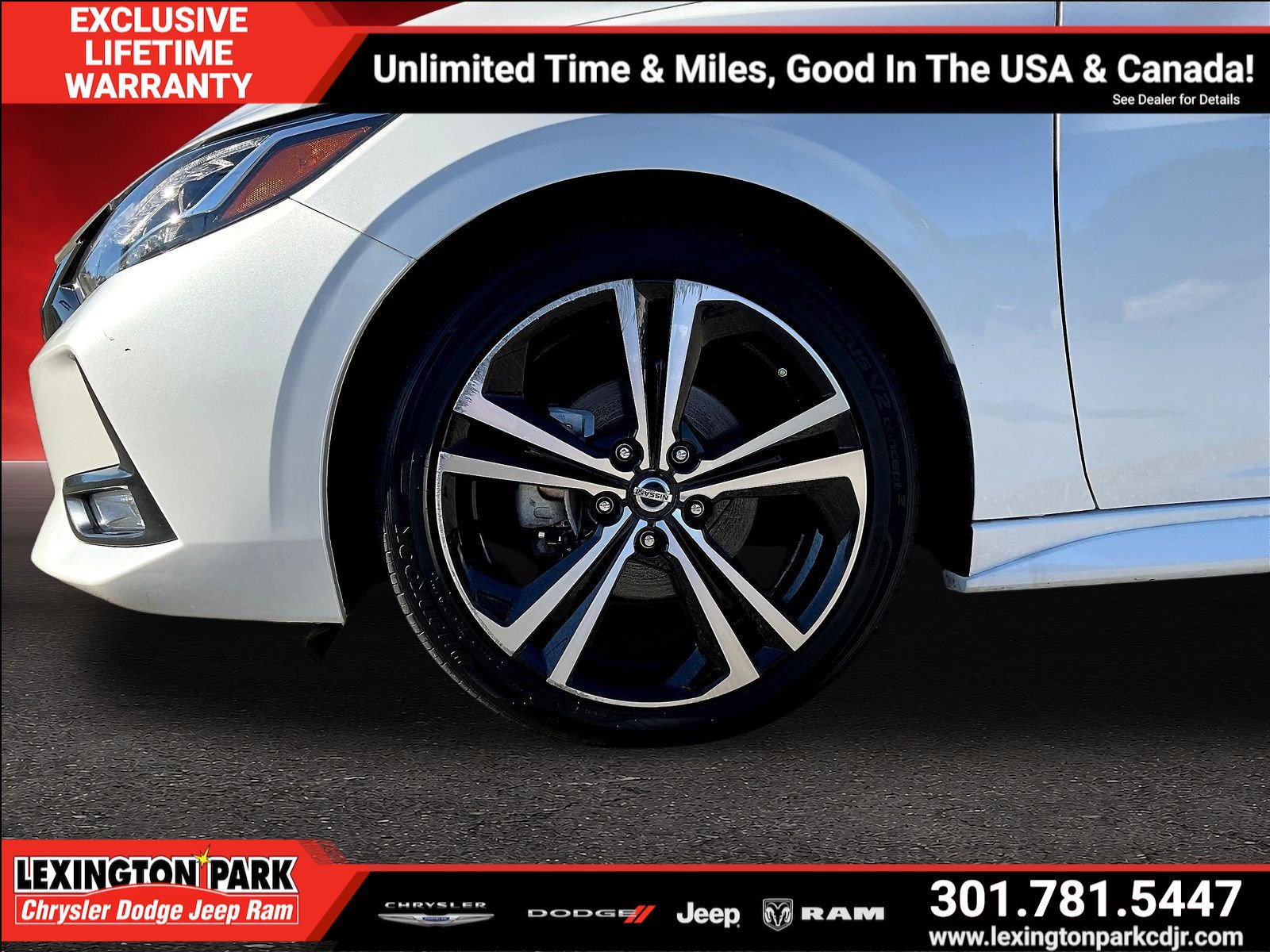 Used 2023 Nissan Sentra SR w/ SR Premium Package FWD image 33