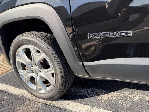 Used 2020 Jeep Renegade Limited image 9