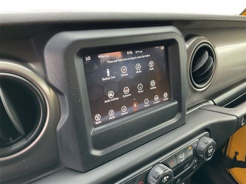 Used 2020 Jeep Wrangler Sport image 12