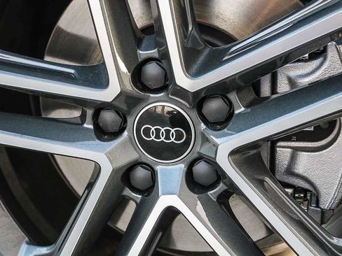 New 2025 Audi Q5 Premium image 14