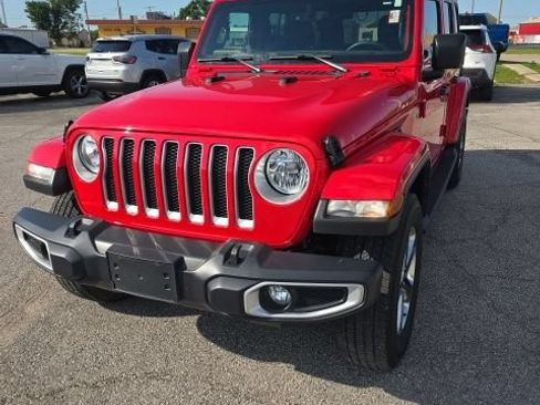 Used 2023 Jeep Wrangler Unlimited Sahara w/ Cold Weather Group AWD/4WD image 9