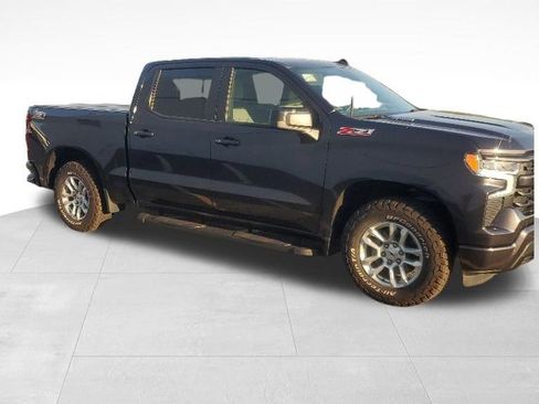 Used 2022 Chevrolet Silverado 1500 RST w/ Convenience Package II AWD/4WD image 10