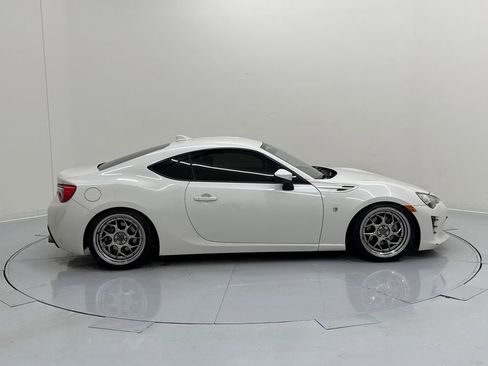 Used 2020 Toyota 86 image 6