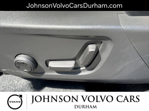 Used 2023 Volvo XC40 B5 Plus w/ Driver Assist Package AWD/4WD image 14