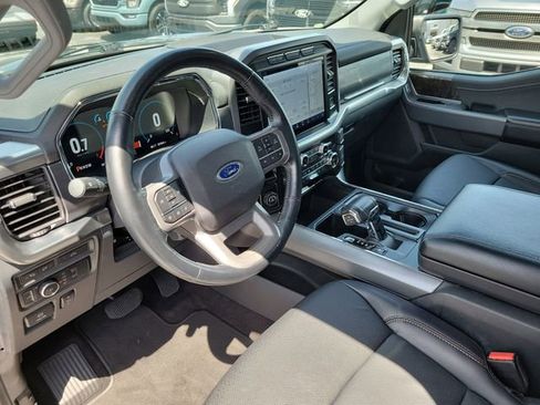 Used 2021 Ford F150 Lariat RWD image 17
