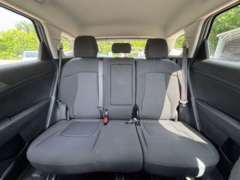Used 2025 Kia Sportage LX FWD image 34