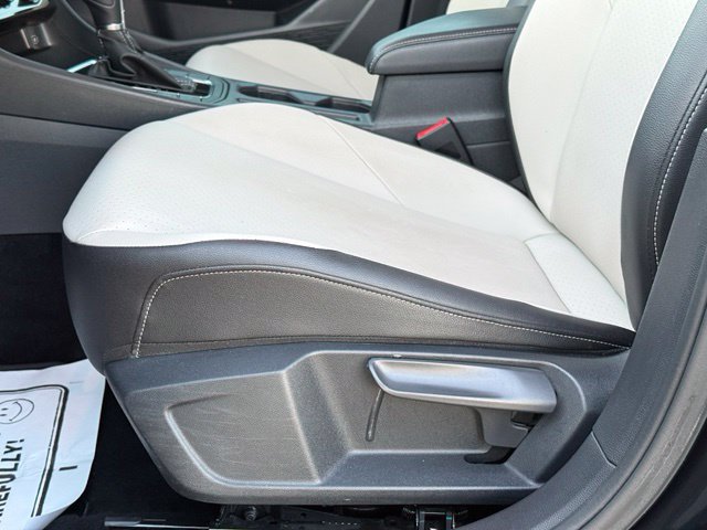 Used 2019 Volkswagen Jetta R-Line w/ R-Line Cold Weather Package FWD image 12