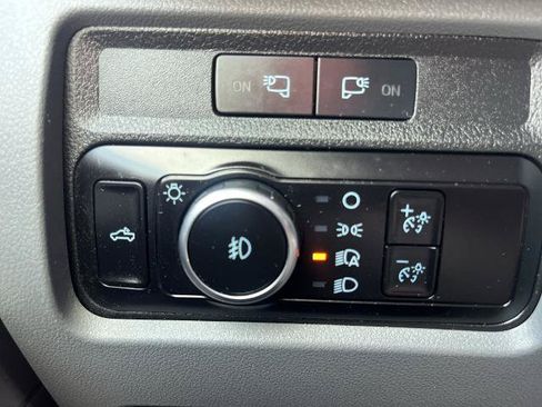 Certified 2023 Ford F350 XLT AWD/4WD image 16