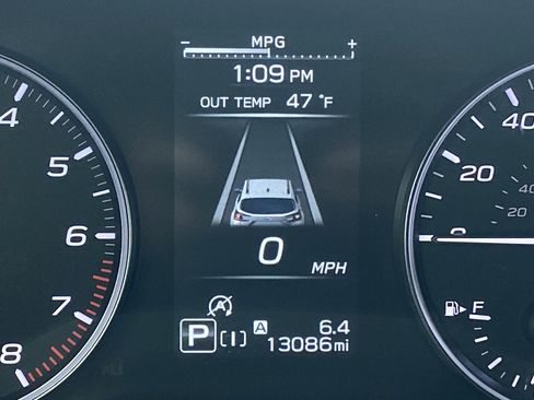 Used 2024 Subaru Crosstrek 2.0i Premium image 12