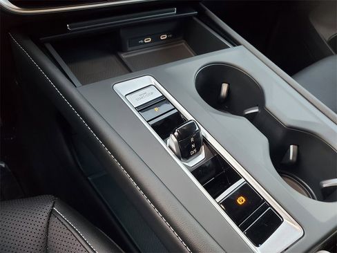 New 2026 Volkswagen Atlas SE image 9