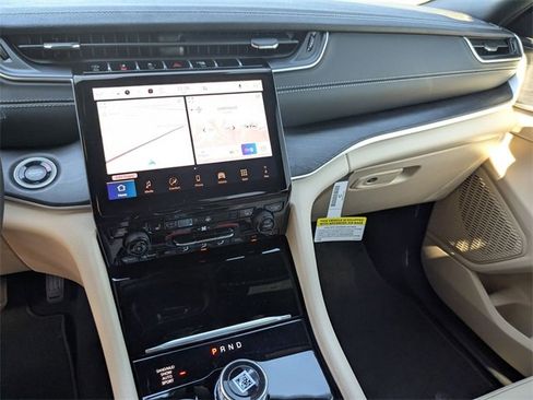 New 2025 Jeep Grand Cherokee Limited image 20