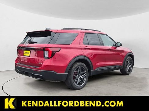 Used 2026 Ford Explorer ST-Line w/ ST-Line Street Pack AWD/4WD image 5