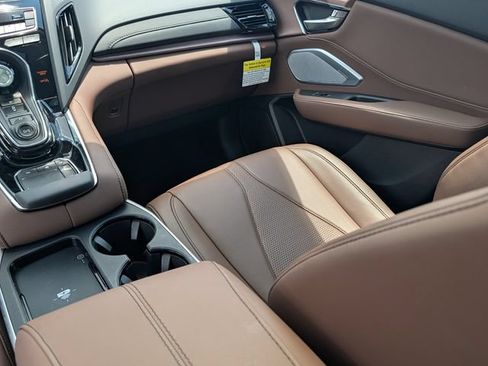 Certified 2025 Acura RDX SH-AWD w/ Technology Package image 17