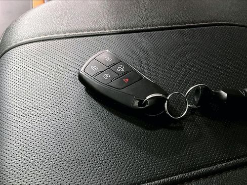 Used 2025 GMC Sierra 1500 AT4 w/ Technology Package image 15