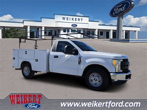 Used 2017 Ford F250 XL w/ XL Value Package image 1