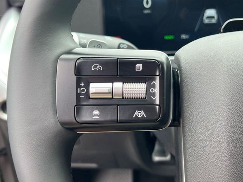 New 2026 Hyundai Ioniq 9 SE image 17