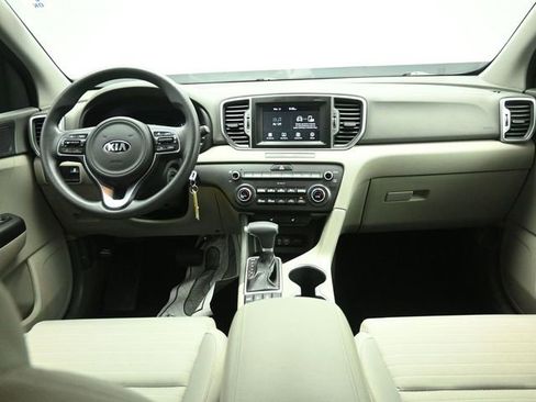 Used 2017 Kia Sportage LX w/ LX Popular Package image 22