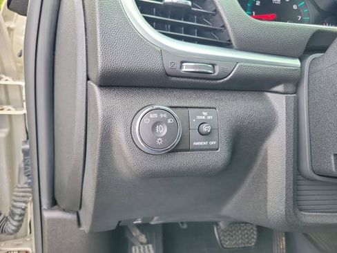 Used 2016 Chevrolet Traverse LT image 14