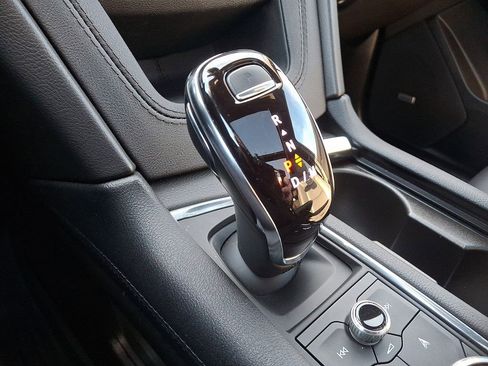 Certified 2024 Cadillac XT5 Premium Luxury w/ LPO, Floor Liner Package image 14