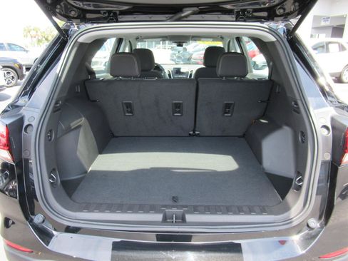Used 2024 Chevrolet Equinox LS w/ Driver Confidence II Package FWD image 33