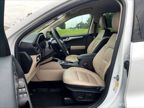 Used 2020 Ford Escape SEL FWD image 12