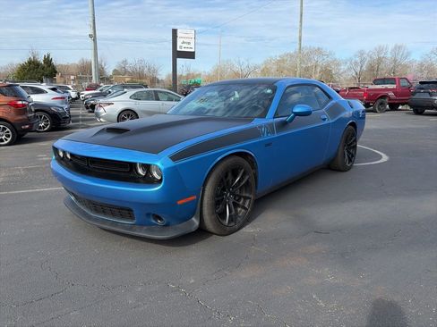 Used 2023 Dodge Challenger R/T Scat Pack w/ T/A Package image 3