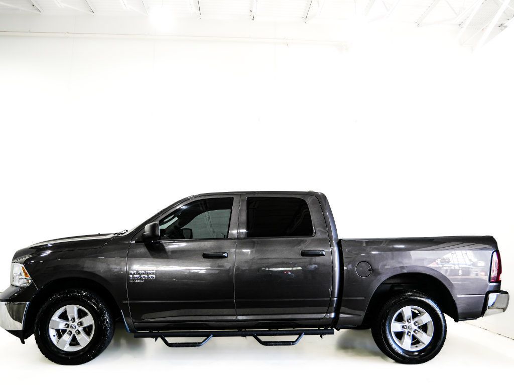 Used 2022 RAM 1500 Classic SLT RWD image 4
