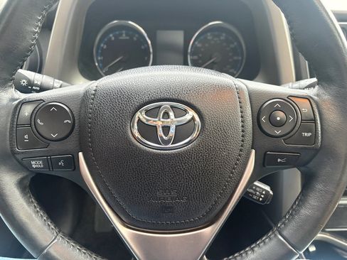 Used 2017 Toyota RAV4 Platinum image 17