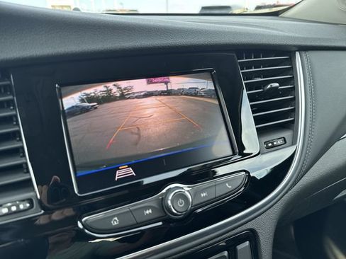 Certified 2022 Buick Encore Preferred w/ Safety Package FWD image 21