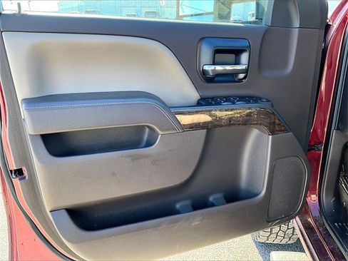 Used 2015 Chevrolet Silverado 2500 LT w/ LT Convenience Package image 9