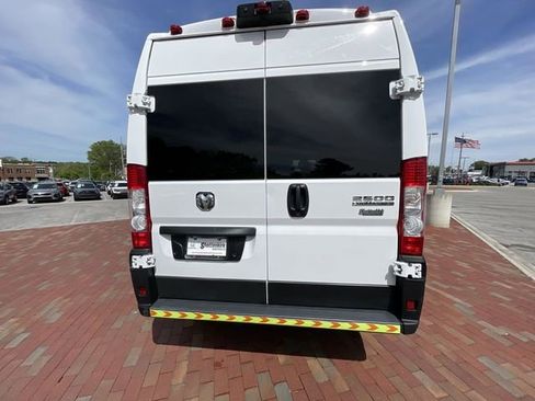 Used 2023 RAM ProMaster 2500 FWD image 30