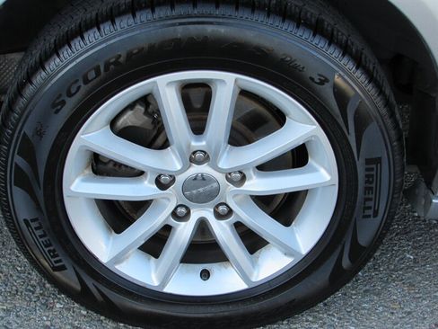 Used 2019 Dodge Grand Caravan SXT image 26