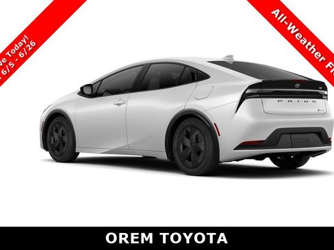 New 2026 Toyota Prius Plug-In Hybrid FWD image 6
