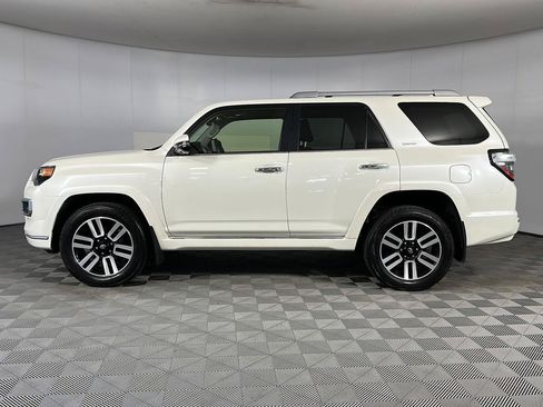 Used 2023 Toyota 4Runner Limited AWD/4WD image 9