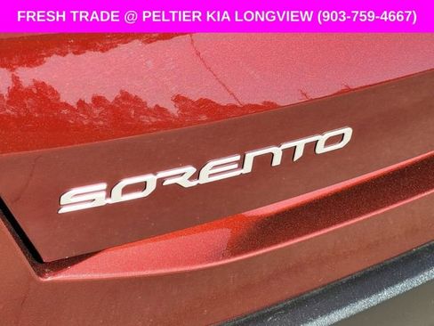 Used 2025 Kia Sorento LX FWD image 8
