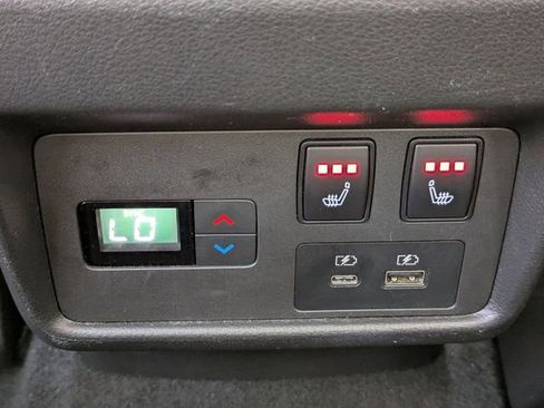 Used 2022 Nissan Rogue Platinum w/ Head-Up Display Package FWD image 16