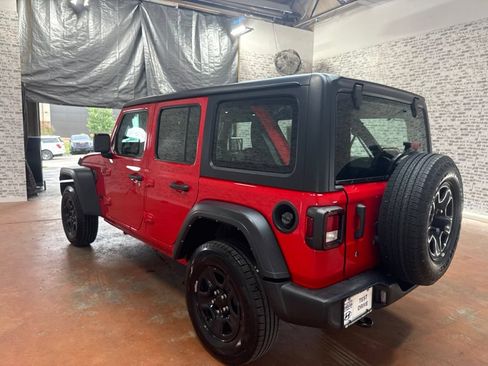 Used 2024 Jeep Wrangler Unlimited Sport AWD/4WD image 5