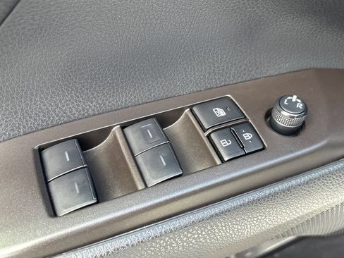 Used 2024 Toyota Camry SE w/ Convenience Package FWD image 11