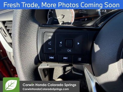 Used 2023 Nissan Rogue SV image 11